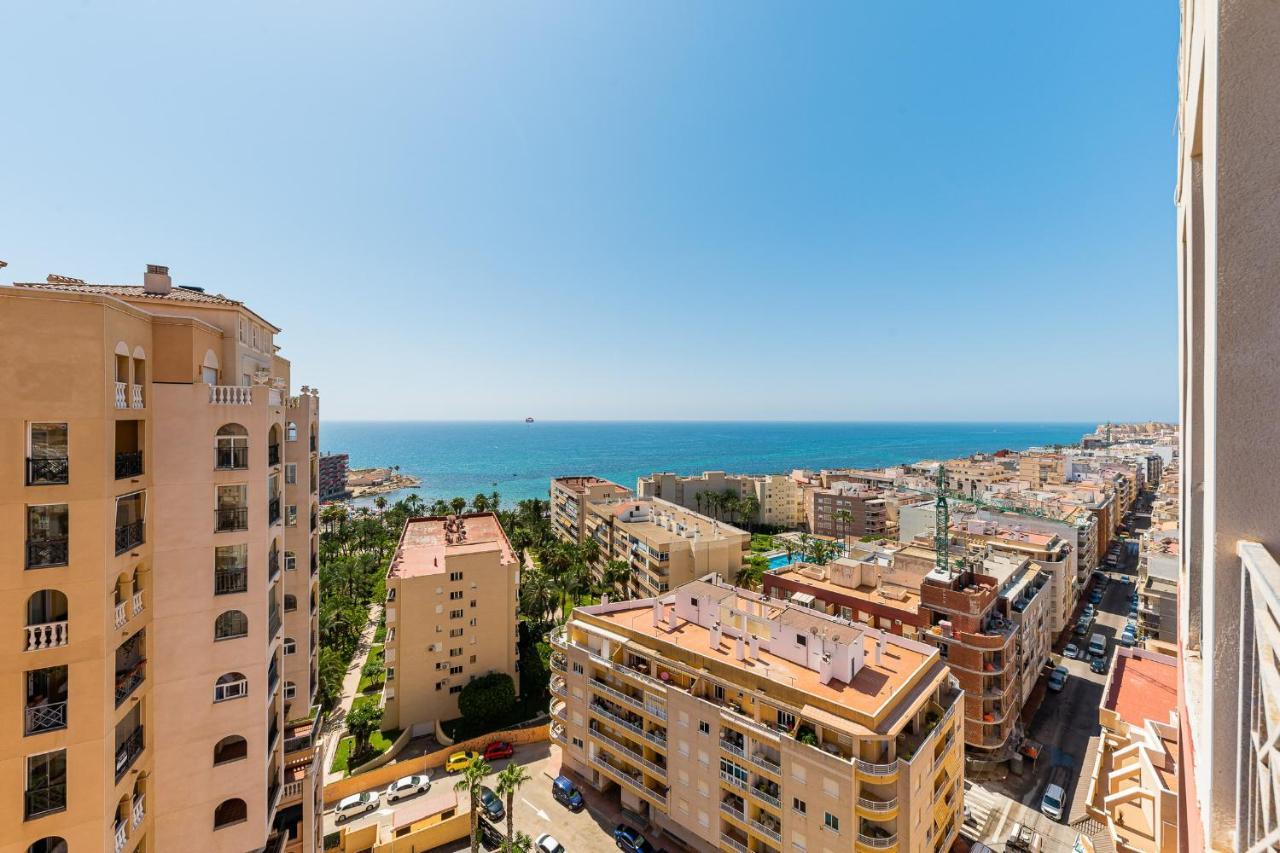 Apartamento Seaview Deluxe Torrevieja Exterior foto